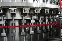 Machine d'embouteillage de bière Ligne de production de remplissage de canettes de bière Machine de remplissage de canettes de boisson gazeuse