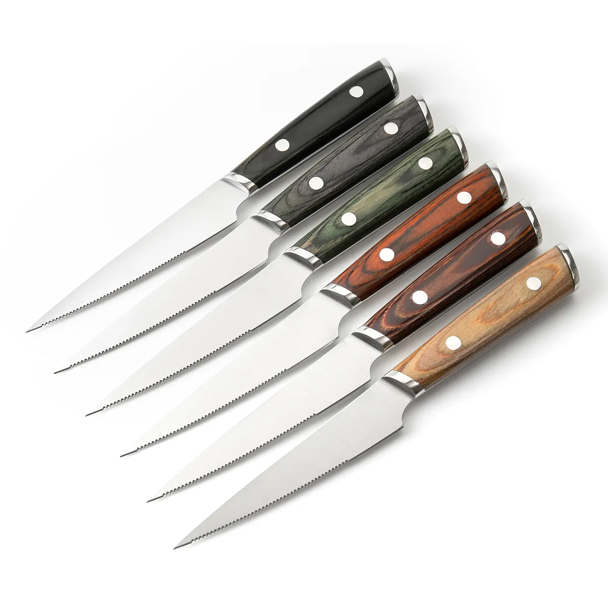 उच्च गुणवत्ता के साथ रेस्तरां के लिए स्टेनलेस स्टील लकड़ी स्टेक चाकू चाकू दाँतेदार स्टेक चाकू सेट के साथ ब्लिस्टर कार्ड पैकेज