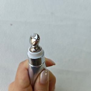 <span class=keywords><strong>Acide</strong></span> <span class=keywords><strong>hyaluronique</strong></span> liquide brillant en tube à presser, marque privée OEM, effet extrême de gonflement des lèvres, booster de lèvres épicé, biologique, végétalien - Product Image 4