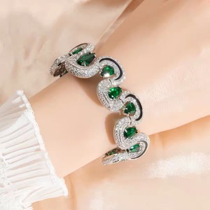 Set di Gioielli Medusa <span class=keywords><strong>Serpente</strong></span> a Due Teste, Collana, Orecchini, Bracciale e <span class=keywords><strong>Anello</strong></span> con Rubino Rosso Sangue di Piccione in Stile Gotico per Donne - Product Image 5