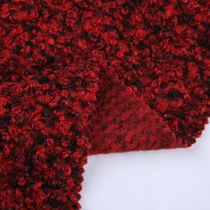 Tissu en fausse fourrure <span class=keywords><strong>bouclée</strong></span> Teddy Bear personnalisé 380GSM, tissu en polaire recyclé 100% polyester pour vêtements, tissu en polaire Teddy pour manteau - Product Image 6