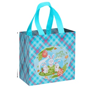 Sacs cadeaux de Noël promotionnels pliables en PP laminé non tissé réutilisables pour festivals - Product Image 1