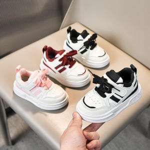 Chaussures basses à semelle épaisse pour garçons et filles printemps-automne 2025 - Chaussures de course décontractées respirantes à semelle souple pour la course à pied et la course de longue distance - Product Image 1