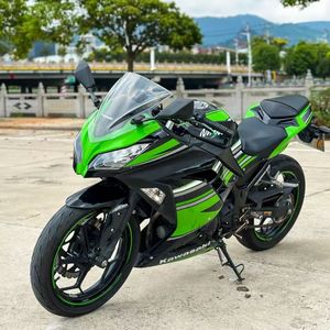 Kawasaki Ninja 250: Faros LED, Marco <span class=keywords><strong>de</strong></span> Rejilla, Tanque <span class=keywords><strong>de</strong></span> Combustible <span class=keywords><strong>de</strong></span> 14L, Autos y Motocicletas Deportivas <span class=keywords><strong>de</strong></span> <span class=keywords><strong>Segunda</strong></span> <span class=keywords><strong>Mano</strong></span> - Product Image 6