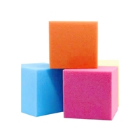 Blocs de mousse haute densité, cubes de mousse en éponge, logo personnalisé pour parc de trampoline intérieur, cubes de mousse pour gymnastique