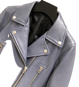 Chaquetas de abrigo de piel de oveja genuina para mujer, ropa informal de Otoño/Invierno, impermeable, venta al por mayor, Agujero rasgado desgastado - Product Image 4