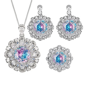 Fashion Eco-friendly Copper Gold 12-10mm Gradient Zircon Vintage Floral Pendant <b>Earrings</b> Ring 3-Piece Jewelry <b>Set</b> for Party - Product Image 1