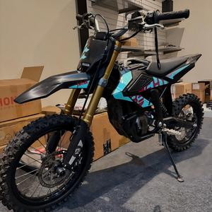 2025 New Surron Hyper <span class=keywords><strong>Bee</strong></span> 5000W Giá Rẻ Đầy Đủ Hệ Thống Treo Điện Xe Đạp Bụi Bẩn Surround Ánh Sáng X Cho Sur Ron Siêu Ebike 74V Điện Áp - Product Image 4