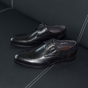 รองเท้าหนังผู้ชายขายดีรุ่นใหม่ปี 2025 พร้อมส่ง วัสดุหนังวัวแท้ - Product Image 5