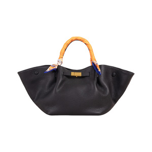 Bolso de Cuero Genuino de Primera Calidad, Diseño Minimalista con Silueta Curva, Elegante Bolso de Mano para Mujer, Diseño Exclusivo OEM - Product Image 1