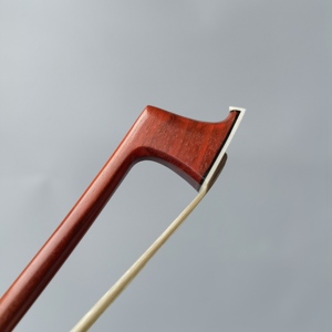 Archets de viola faits à la main en crin de cheval naturel, bois du Brésil et fibre de carbone - Toutes tailles, performance équilibrée 995VA 995VA - Product Image 3