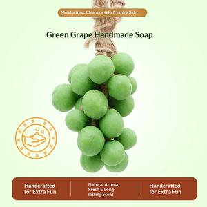 สบู่แฮนด์เมดรูปพวงองุ่น น้ำมันหอมระเหย ควบคุมความมัน |   ชุดของขวัญน้ำหอมปรับอากาศบ้าน กลิ่นหอมยาวนาน บรรจุในถุงของขวัญสำหรับคริสต์มาส - Product Image 2