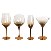 Fabricant de verrerie artisanale Verre à vin rouge coloré pulvérisé avec un design unique comme verres à vin colorés Cadeau
