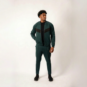Conjunto Deportivo Unisex Verde de Forro Polar, Cierre de Cremallera en Manga Larga, Ropa Casual de Otoño, Transpirable, de Secado Rápido, Poliéster - Product Image 1