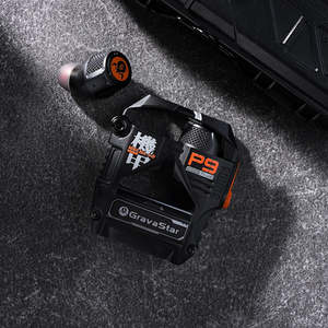 Écouteurs TWS GravaStar Sirius Plus SE Édition Guerre, Boîtier en Alliage <span class=keywords><strong>de</strong></span> Zinc Peint à la Main, Finition Usée, Transducteur Hybride, Faible Latence 65ms, RGB - Product Image 5