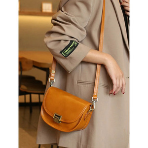 Bolso de Mano Unisex de Cuero Vacuno Genuino de Diseño Moderno, Cierre de Cremallera Duradero, Bolso de Hombro Único de Lujo - Product Image 4