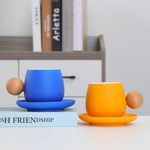 M Taza <span class=keywords><strong>de</strong></span> café <span class=keywords><strong>de</strong></span> cerámica con Juego <span class=keywords><strong>de</strong></span> platillos Taza creativa linda con diseño <span class=keywords><strong>de</strong></span> mango <span class=keywords><strong>de</strong></span> madera redondo <span class=keywords><strong>para</strong></span> oficina y 11oz <span class=keywords><strong>para</strong></span> Latte <span class=keywords><strong>Te</strong></span> - Product Image 1