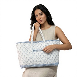 Sac fourre-tout magnétique en coton artisanal, collection de sacs à bandoulière matelassés faits main à motifs imprimés, pour le quotidien, le marché et les courses - Product Image 1