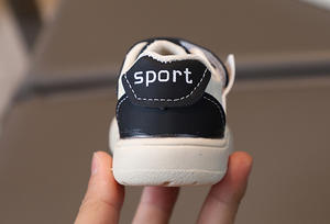 Venta al por mayor de zapatos para bebés recién nacidos, zapatillas deportivas de moda para niños para niñas, zapatos casuales de cuero de diseñador personalizado para niños - Product Image 5