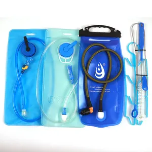 Logo personnalisable <span class=keywords><strong>sports</strong></span> de plein air camping randonnée cyclisme 2L Vessie et brosse De Nettoyage combinaison