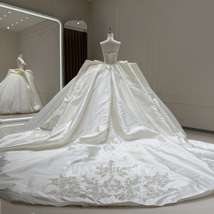 Robe de mariée de luxe ivoire Xx108, ornée de cristaux, coupe architecturale, traîne en satin et tulle, pour cérémonie nuptiale formelle Jancember - Product Image 3