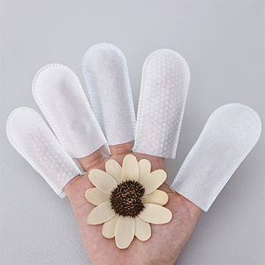 Detergente per Orecchie e Dita Personalizzato Senza Etichetta, Monouso con Setole Morbide Deodoranti - Product Image 1