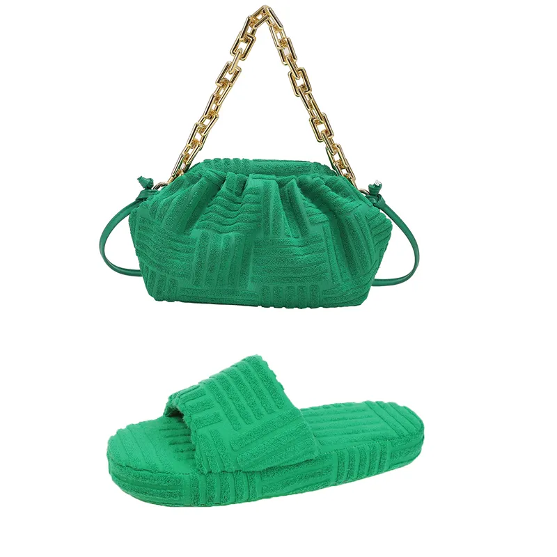 2022 Designer Fur Shoes and Bags Set for Women Furry Purse Slippers Shoes Matching Bag Set Women Cloud Handbags