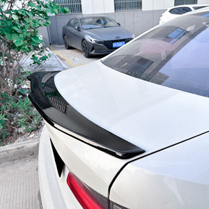 Alerón Trasero para BMW Serie 3 G20 2019+ Modelos PSM, Textura de Fibra de Carbono Negro Piano, Estilo Ducktail - Product Image 1