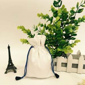 Pochette à bijoux en toile de coton à double aiguille recyclable avec options personnalisables pour le rangement des bijoux et des accessoires - Product Image 6