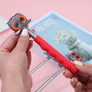 Prodotto per auto-massaggio telescopico in acciaio inossidabile a 5 sezioni con fonte di gufo - Product Image 3