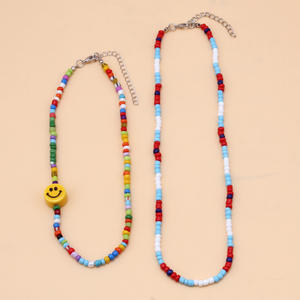 Collar de Cuentas de Colores con Colgante de Cara Sonriente, Joyería de Fiesta Estilo Bohemio, Gargantilla Corta, Accesorio de Moda - Product Image 2