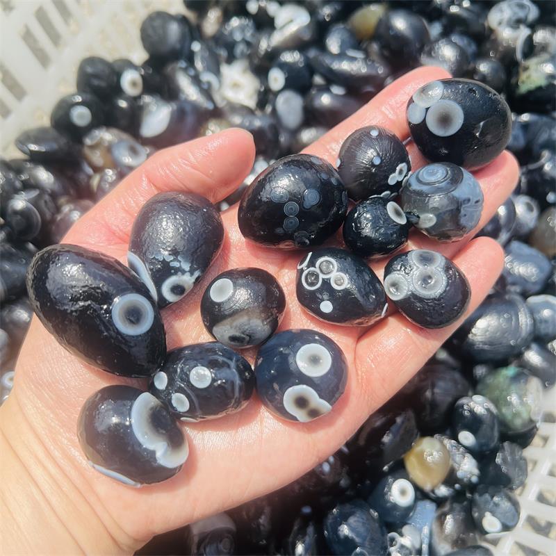 Wholesale Raw Black Onyx Loose Gemstone Rough Agate Crystal Tumble