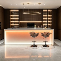 Îlot de cuisine rétroéclairé par LED, comptoir de bar en surface solide avec évier, table longue en acrylique multifonctionnelle pour villa et bar