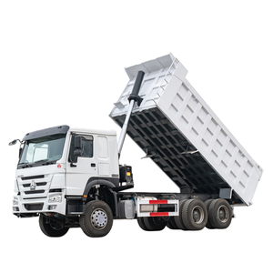 Nuevo Camión Tractor HOWO 371 de Segunda Mano, 4X2 6X4 8X4, Diésel, 371HP, Sinotruk, Blanco, para Transporte de Arena, Madera y Minería - Product Image 1