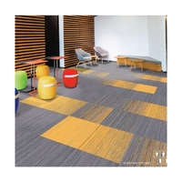 Ofis Binaları Toplantı Odaları Ev Kullanımı için PVC Tabanlı Yangın Geciktirici Modern Döngülü Havlı Halı Karoları