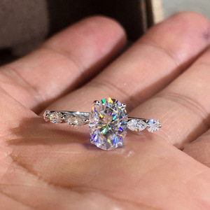 Joias de Moda KYRA01171 Anéis de CZ Banho de Platina Anéis de Casamento com Zircônia 3A para Mulheres - Product Image 3