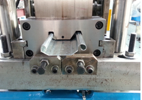 Tốt Tay Nghề Rolling <span class=keywords><strong>Shutter</strong></span> <span class=keywords><strong>Door</strong></span> Roll Forming <span class=keywords><strong>Machine</strong></span> Tốc Độ Cao Rolling <span class=keywords><strong>Shutter</strong></span> <span class=keywords><strong>Door</strong></span> Nhà Sản Xuất Máy - Product Image 3