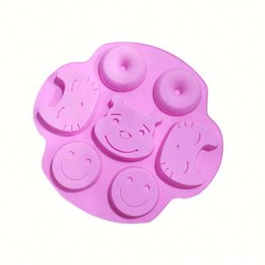 Moule en silicone écologique pour bougies et savons, 6 cavités, formes d'ours souriant et de chat, échantillon gratuit, fabrication OEM/ODM - Product Image 3