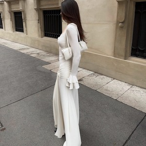 2026 Nieuwe Herfst Groothandel Witte Kant V-hals Jurk Dames Bell Sleeve Geruite Taille Strik Gedrapeerde Paneel Getailleerde Zeemeermin Maxi Lange Jurk - Product Image 2