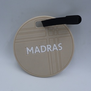 Étiquette en caoutchouc personnalisée avec logo, étiquette de bagage en silicone 3D avec logo en relief, patch, étiquette, porte-clés, étiquette en silicone, étiquette en PVC - Product Image 6