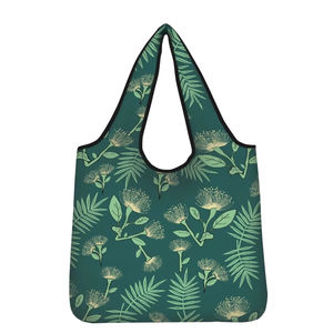 2024 sac fourre-tout durable pour dames tissu Polyester personnalisé réutilisable pliant Shopping <span class=keywords><strong>Hawaii</strong></span> imprimer <span class=keywords><strong>pas</strong></span> <span class=keywords><strong>cher</strong></span> sacs à main en gros - Product Image 2