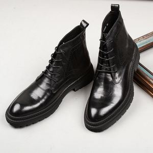 Chaussures Derby en Cuir Haut de Gamme Faites à la Main pour Hommes - Chaussures Habillées Brodéées à Lacets pour l'Automne et la Carrière - Product Image 1