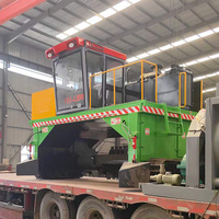 Machine à retourner le compost de fumier de vache utilisée dans la production d'engrais organiques