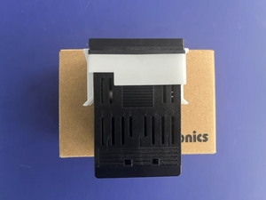 Contrôleurs de température PID haute performance TKAS-14RN Autonics - Product Image 5