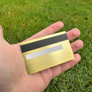 Biglietto da Visita Moderno in Acciaio Inossidabile Dorato Spazzolato con Chip 4442, Banda Magnetica <span class=keywords><strong>e</strong></span> Incisione Laser Personalizzata - Vendita all'Ingrosso - Product Image 5