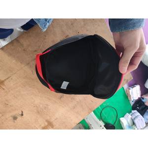 Kit d'urgence Atek 27x27x9 cm, sac de sécurité réfléchissant pour voiture avec triangle de signalisation pour utilisation en véhicule - Product Image 4