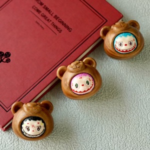 Pendentif en bois en forme de poupée de dessin animé, chaîne de téléphone portable, ornement artisanal, cadeau - Product Image 2