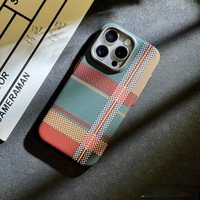 Étui de téléphone portable magnétique mince en TPU avec motif en fibre de carbone électro-plaqué anti-chute et antichoc pour 11-15 Pro Max 2024
