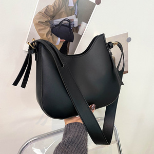 Grande capacité mode 2025 nouveau tempérament automne et hiver sac à bandoulière unique - Product Image 1