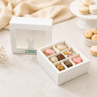 Boîte à tiroir personnalisée en carton gaufré blanc écologique avec fenêtre découpée et séparateur en papier pour macarons, biscuits, bonbons et desserts